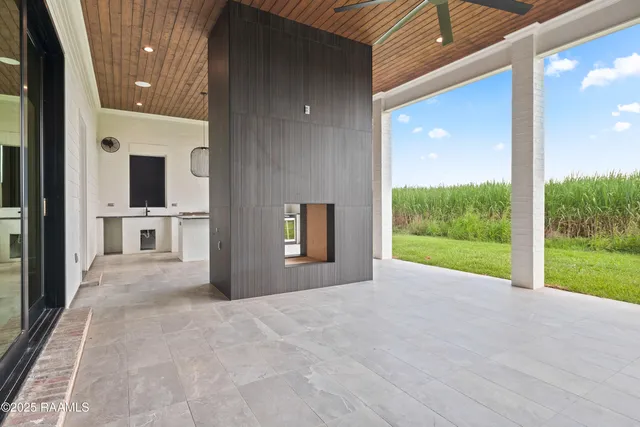 $1,068,500 | 207 Sabal Bnd Drive, Youngsville, LA 70592