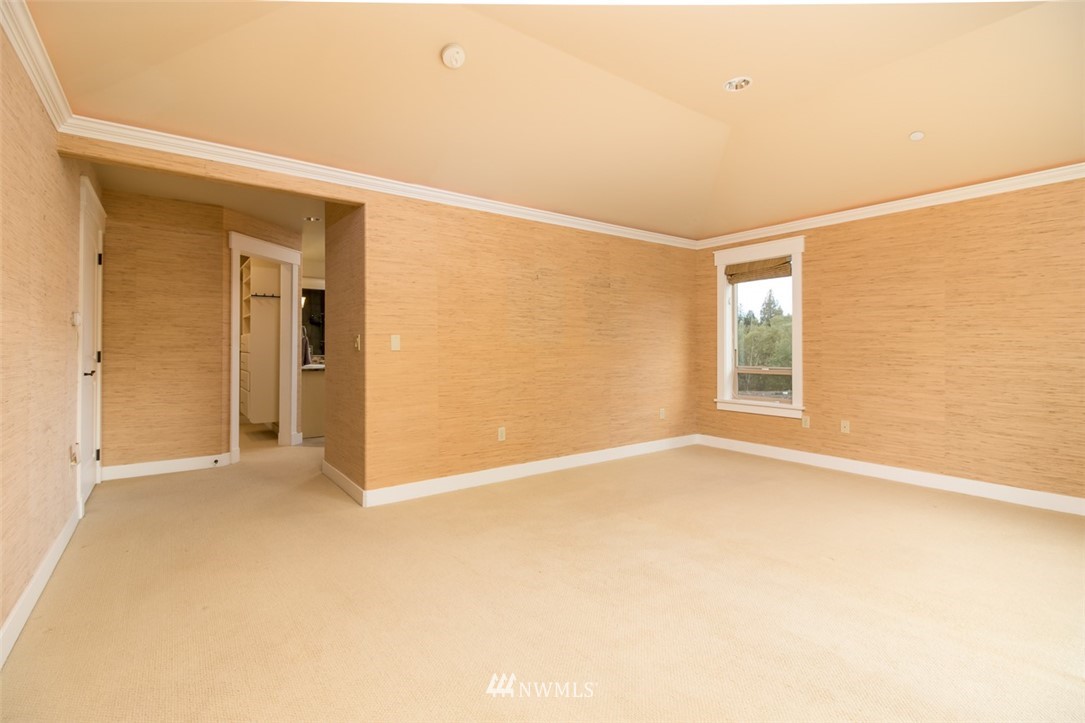 34132 Southeast David Powell Road Fall City, WA 98024 - Photo 12 of 25 Gallery Image 12