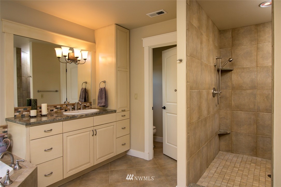34132 Southeast David Powell Road Fall City, WA 98024 - Photo 15 of 25 Gallery Image 15