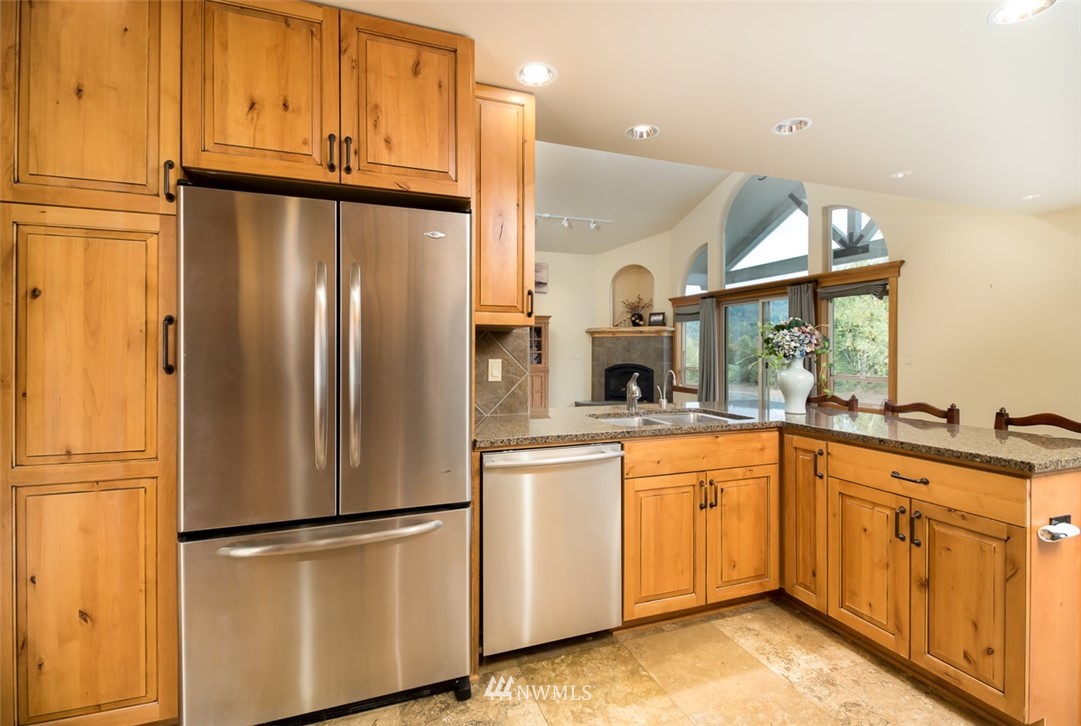 34132 Southeast David Powell Road Fall City, WA 98024 - Photo 9 of 25 Gallery Image 9