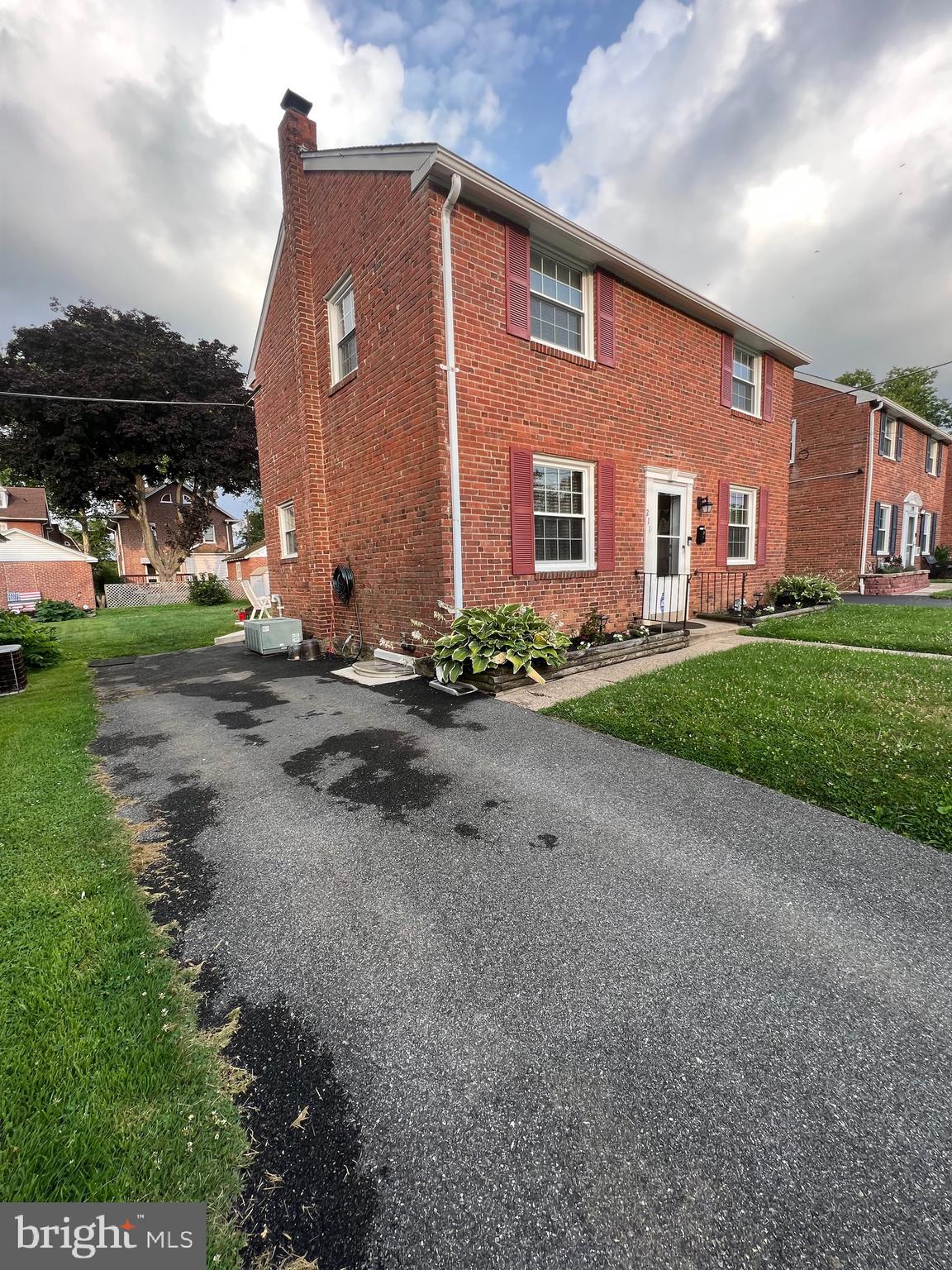 211 East Avon Road Chester, PA 19015 - Photo 3 of 3