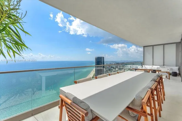 $34,000 | 18975 Collins Avenue, Unit 5302, Sunny Isles Beach, FL 33160