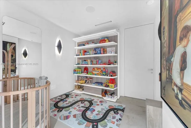 $34,000 | 18975 Collins Avenue, Unit 5302, Sunny Isles Beach, FL 33160