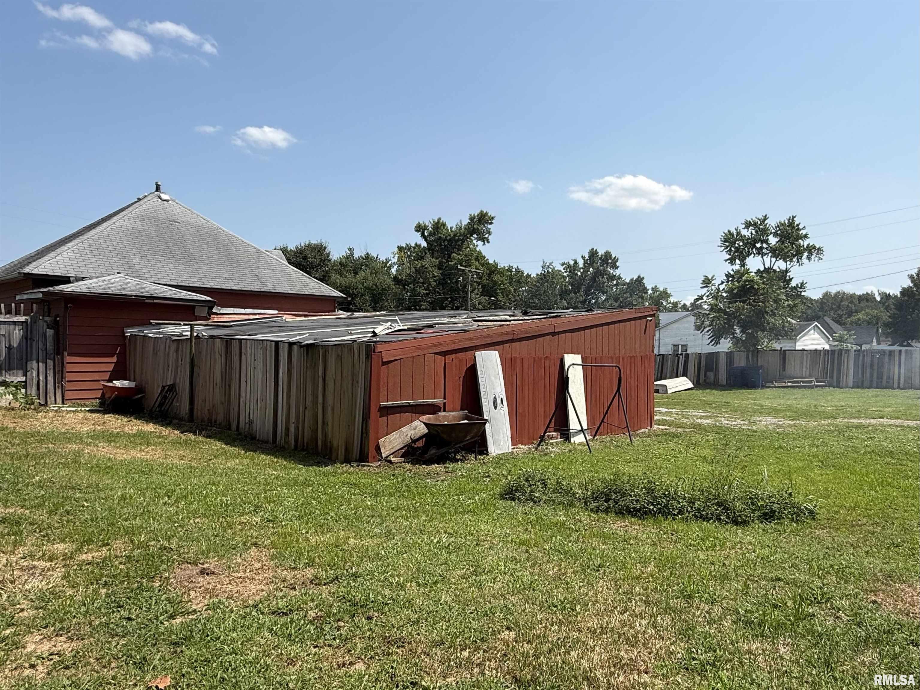 1555 Reed Street Eldorado, IL 62930 - Photo 21 of 26 Gallery Image 21