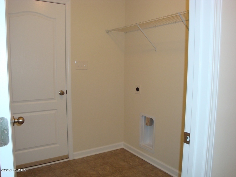 280 Station House Road New Bern, NC 28562 - Photo 13 of 13 Laundry/Mud Room Entry off Garage