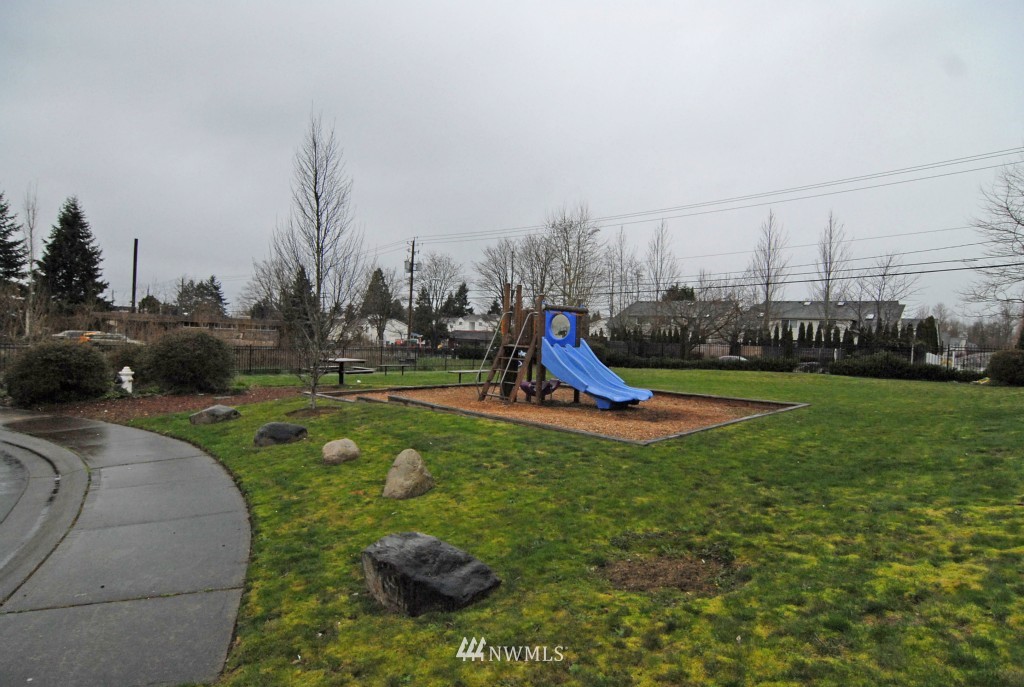 17715 110th Place Southeast Renton, WA 98055 - Photo 15 of 15