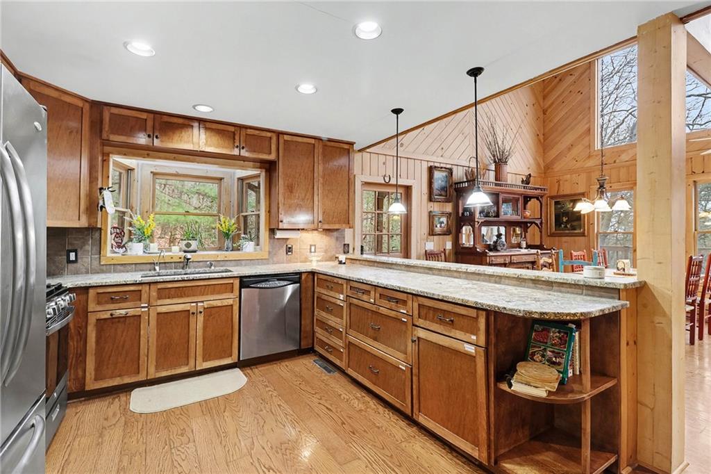 296 Fairview Court Jasper, GA 30143 - Photo 9 of 40