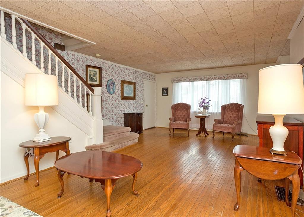 738 Cemetery Road Perryopolis, PA 15473 - Photo 4 of 23 Formal Living Room