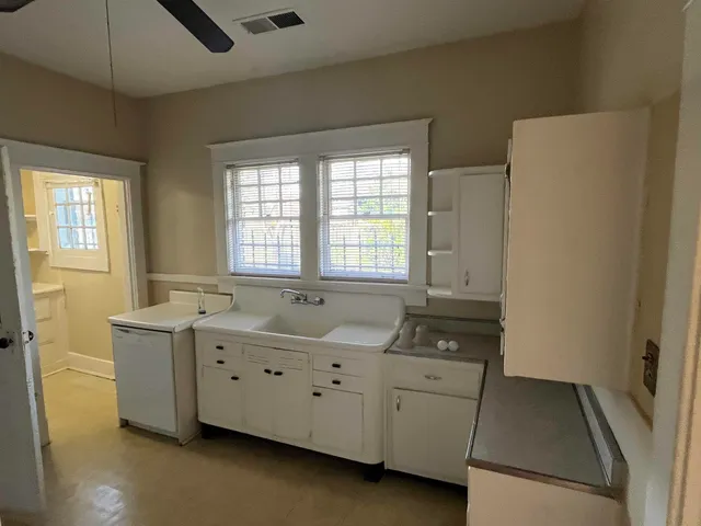 $229,900 | 469 North Willett Street, Memphis, TN 38112