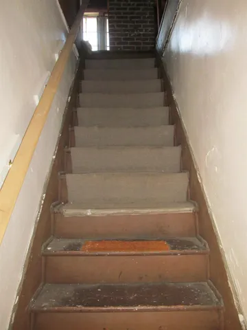 $229,900 | 469 North Willett Street, Memphis, TN 38112