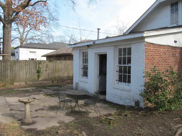 $229,900 | 469 North Willett Street, Memphis, TN 38112