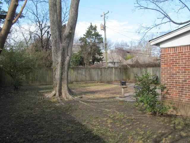 $229,900 | 469 North Willett Street, Memphis, TN 38112