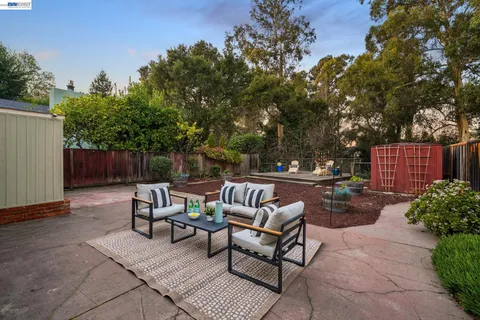 $1,078,000 | 976 Collier Drive, San Leandro, CA 94577