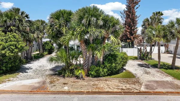 $450,000 | 215 Ocean Terrace, Ormond Beach, FL 32176