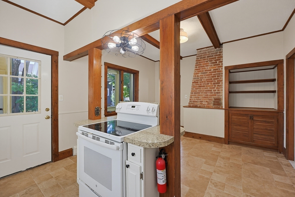 173 High Street Reading, MA 01867 - Photo 6 of 42