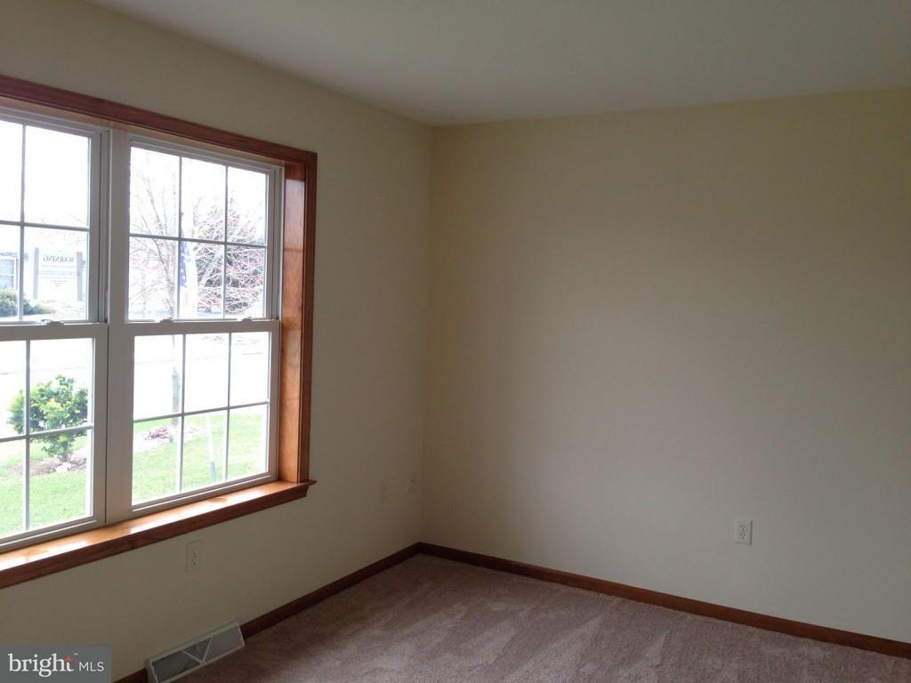 508 Foggy Bottom Road Ephrata, PA 17522 - Photo 5 of 11 Gallery Image 5