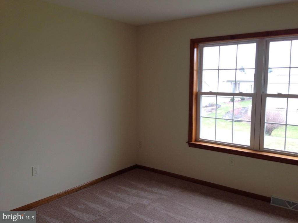 508 Foggy Bottom Road Ephrata, PA 17522 - Photo 7 of 11 Gallery Image 7