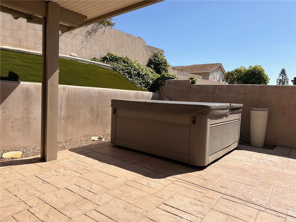 6105 Sherry Court Rancho Cucamonga, CA 91737 - Photo 30 of 35 a view of a terrace