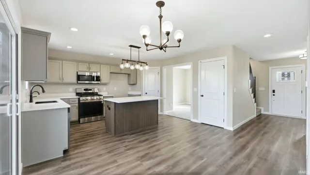 $359,900 | 310 Cottonwood Court, Markle, IN 46770