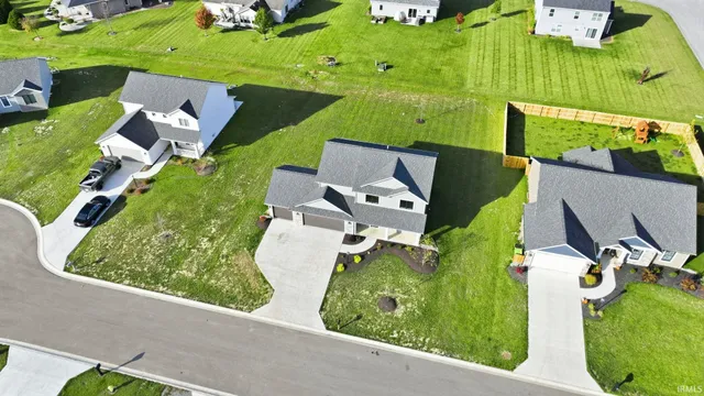 $359,900 | 310 Cottonwood Court, Markle, IN 46770