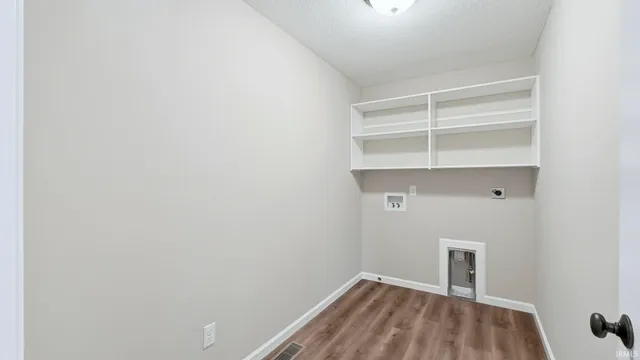 $359,900 | 310 Cottonwood Court, Markle, IN 46770