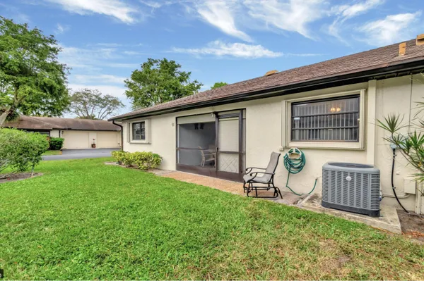 $2,250 | 4660 Greentree Place, Unit 105B, Boynton Beach, FL 33436