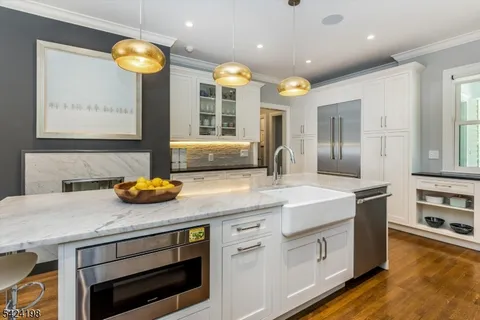 $2,600,000 | 49 Highland Avenue, Montclair, NJ 07042