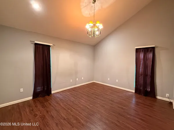 $100,000 | 15489 Highway 18, Raleigh, MS 39153