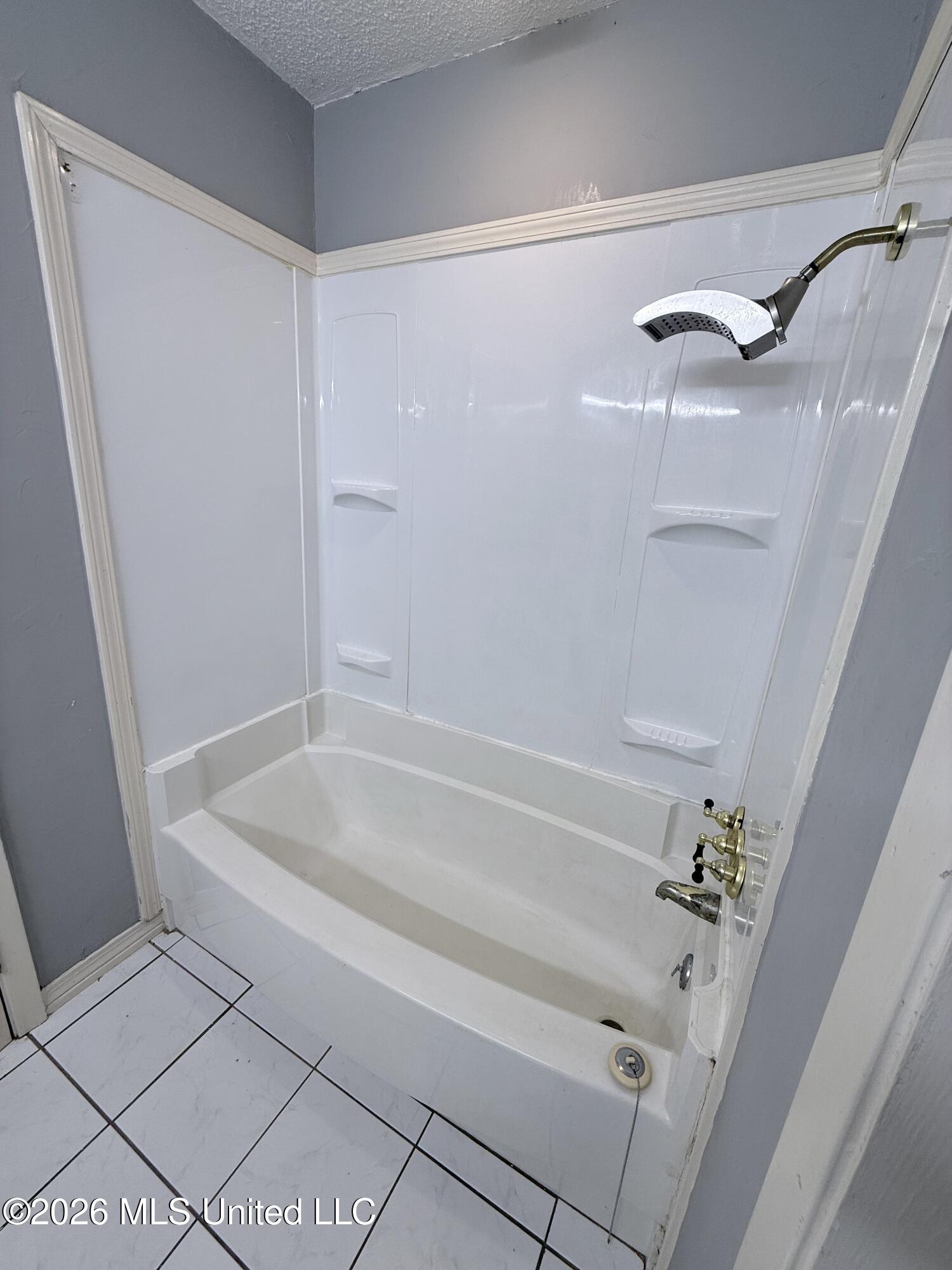 15489 Highway 18 Raleigh, MS 39153 - Photo 13 of 17 Bathroom