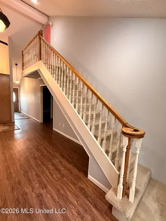 $100,000 | 15489 Highway 18, Raleigh, MS 39153