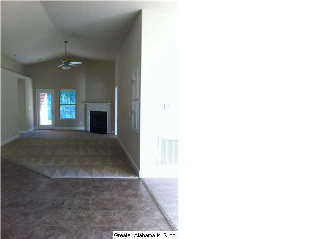 232 Crisfield Circle Alabaster, AL 35007 - Photo 2 of 8