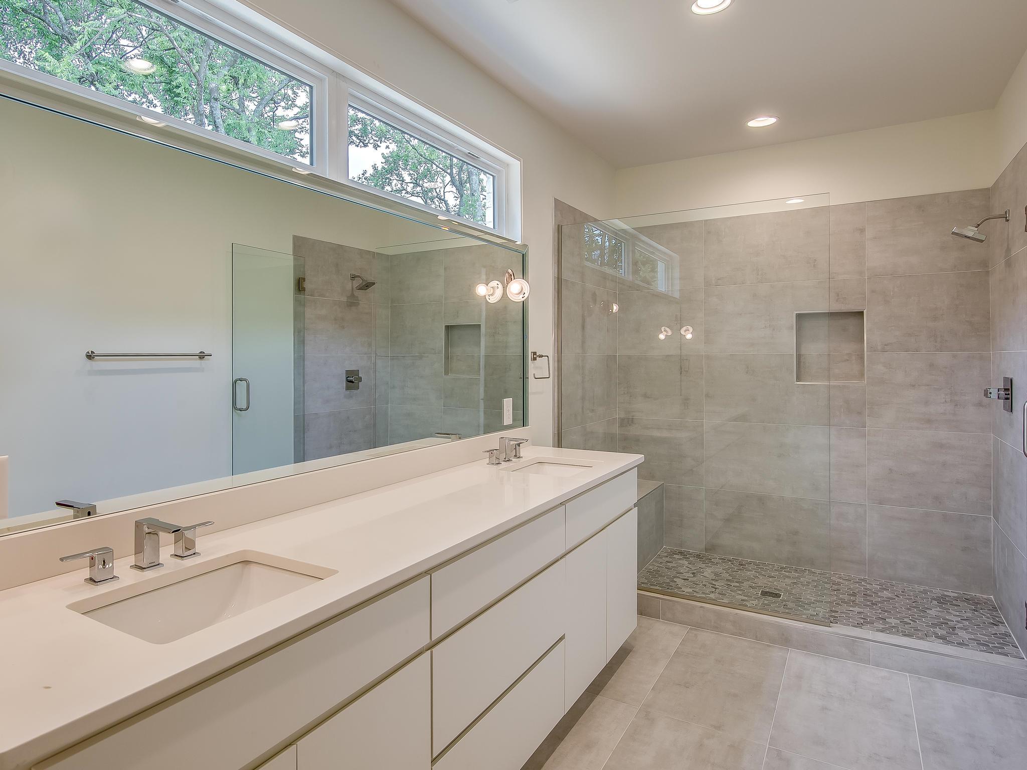 3419 A Hopkins Street Nashville, TN 37215 - Photo 14 of 22 2nd floor master bath