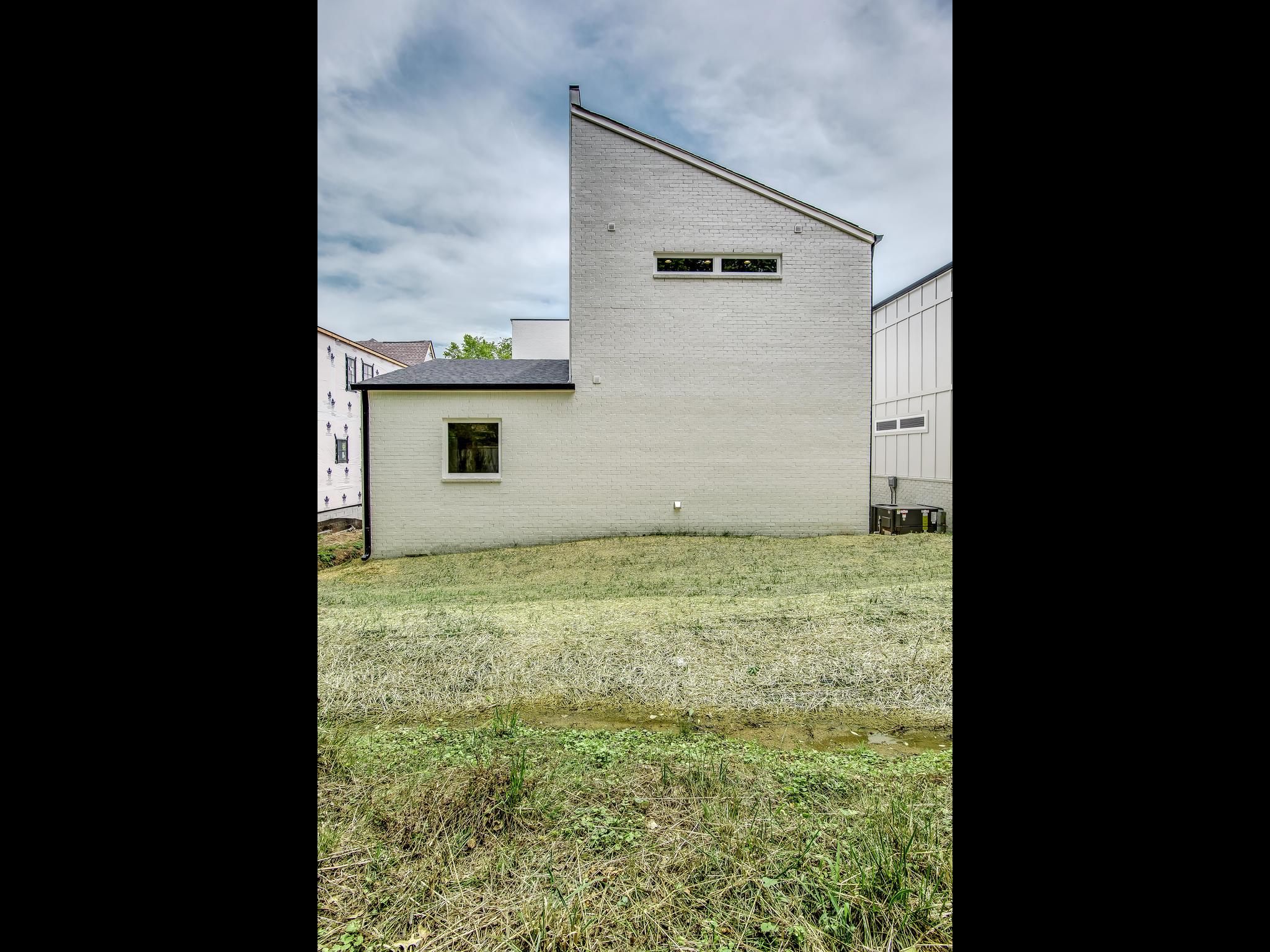 3419 A Hopkins Street Nashville, TN 37215 - Photo 22 of 22 Back lawn is 40x50