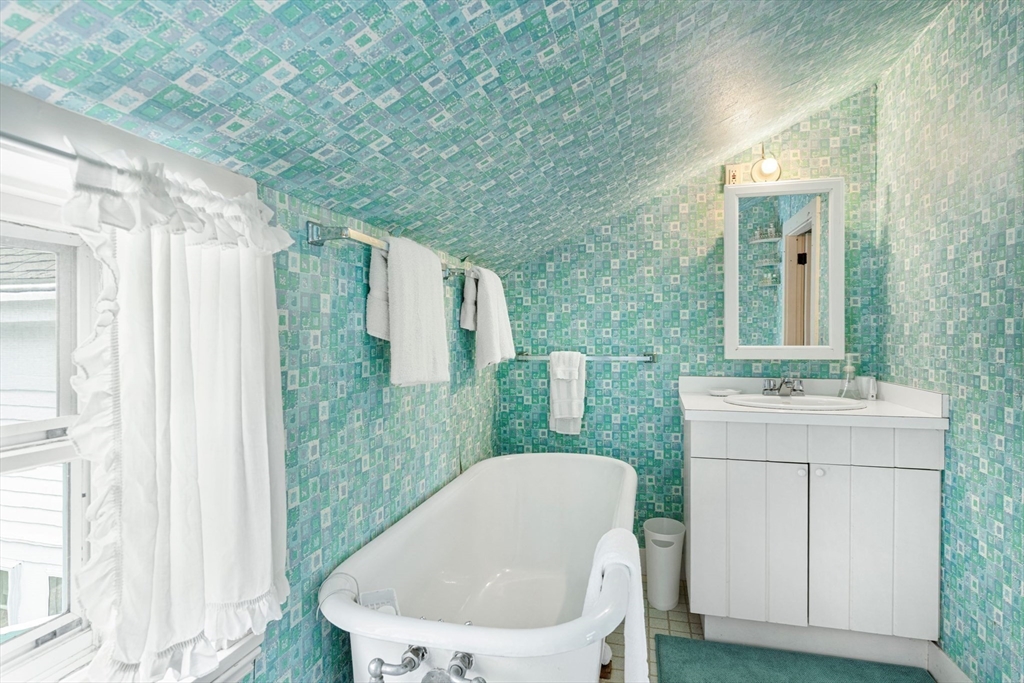 177 Howland Road Westport, MA 02790 - Photo 28 of 39