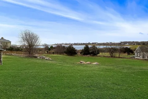 $2,895,000 | 177 Howland Road, Westport, MA 02790