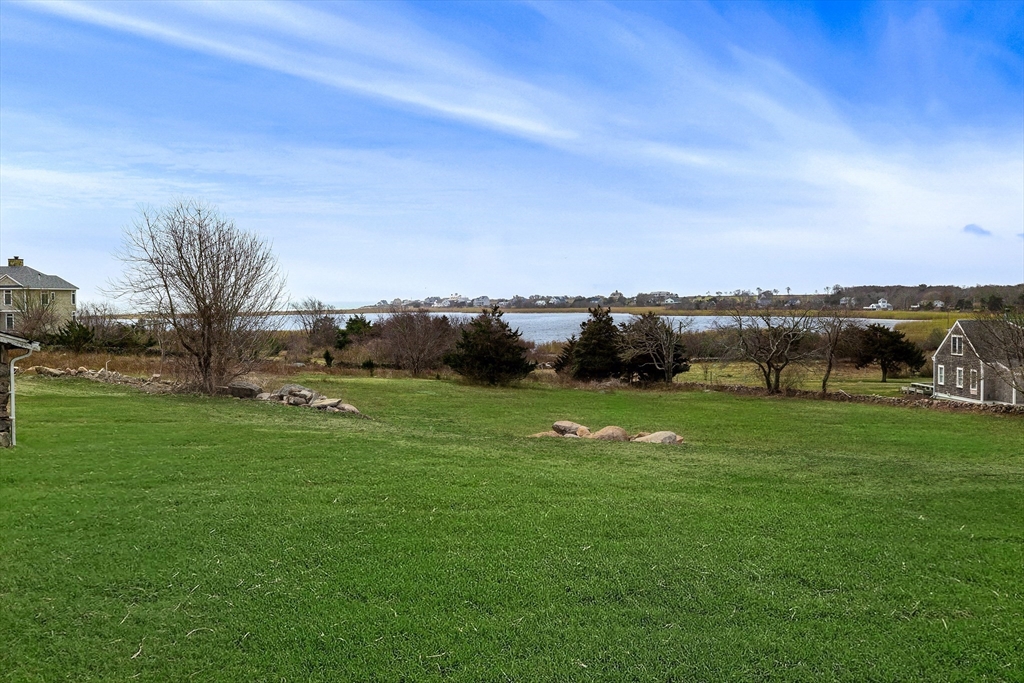 177 Howland Road Westport, MA 02790 - Photo 4 of 39