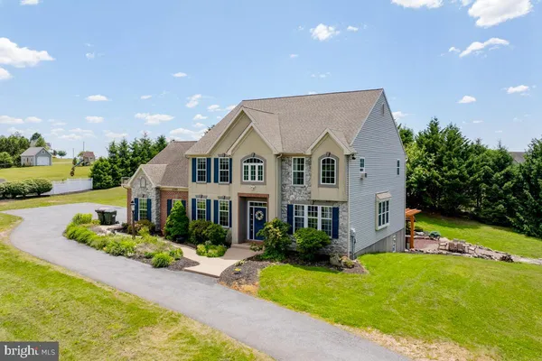 $860,000 | 1195 Mt Airy Road, Stevens, PA 17578