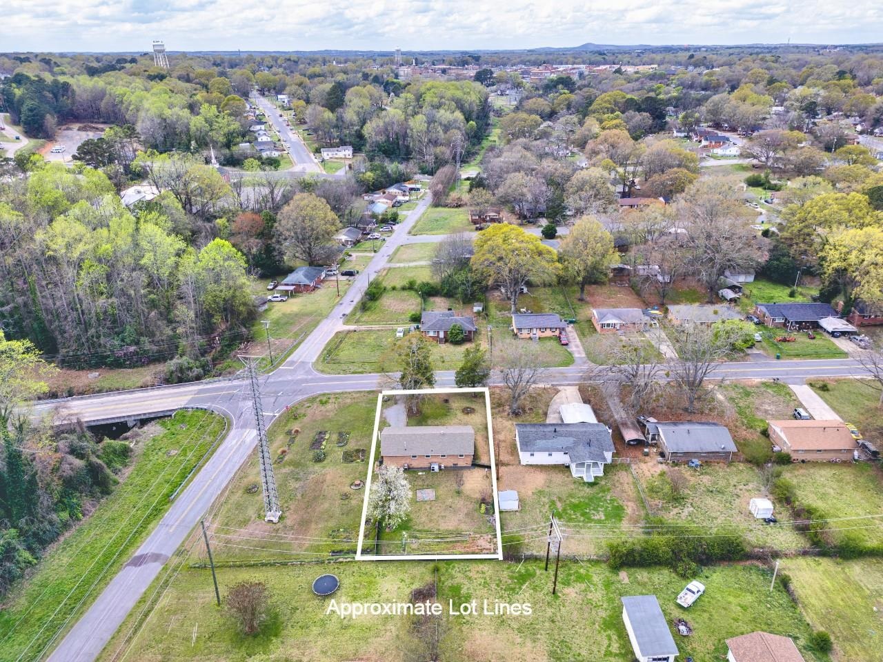 421 Colonial Avenue Gaffney, SC 29340 - Photo 29 of 30