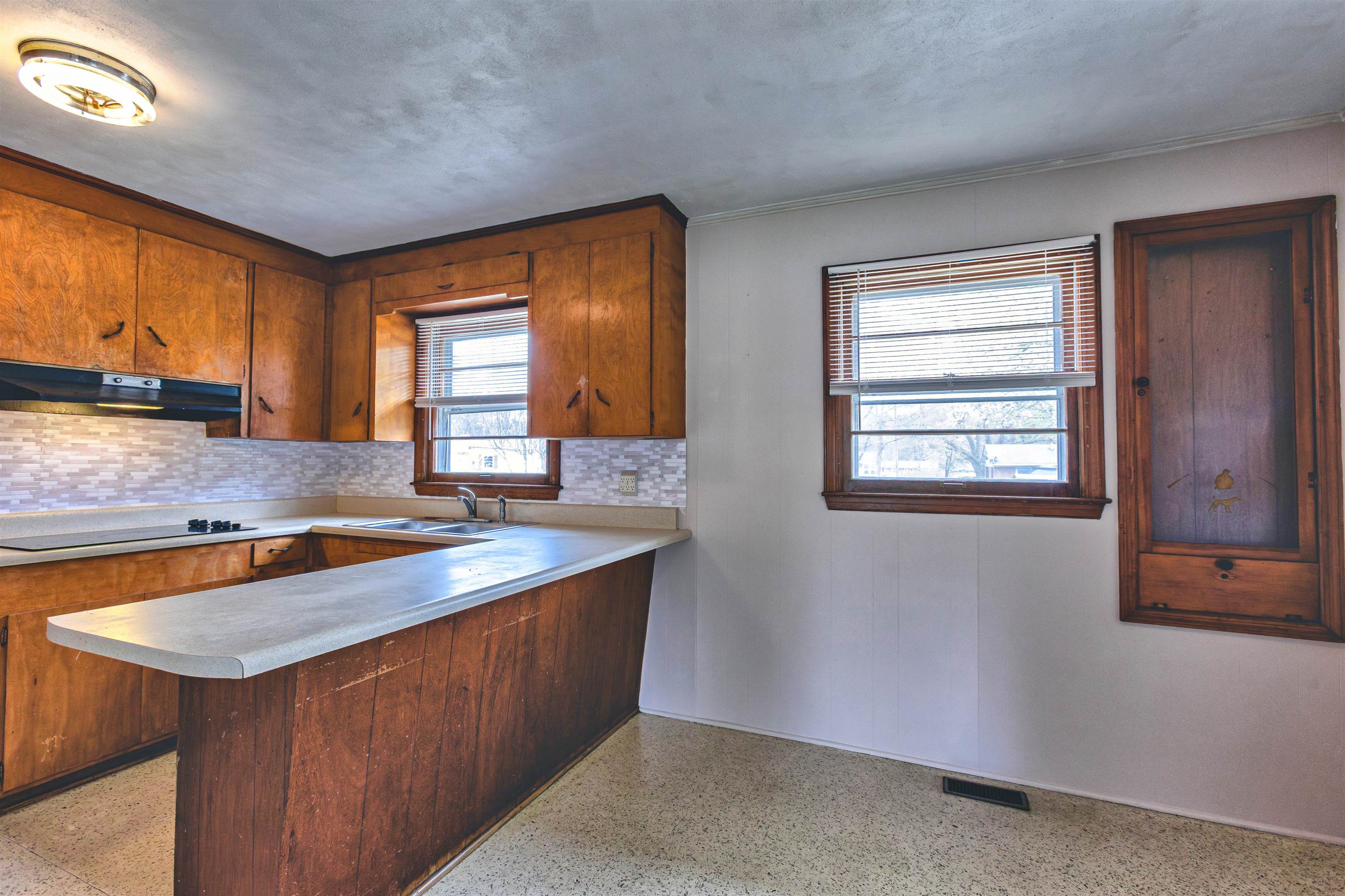 421 Colonial Avenue Gaffney, SC 29340 - Photo 8 of 30