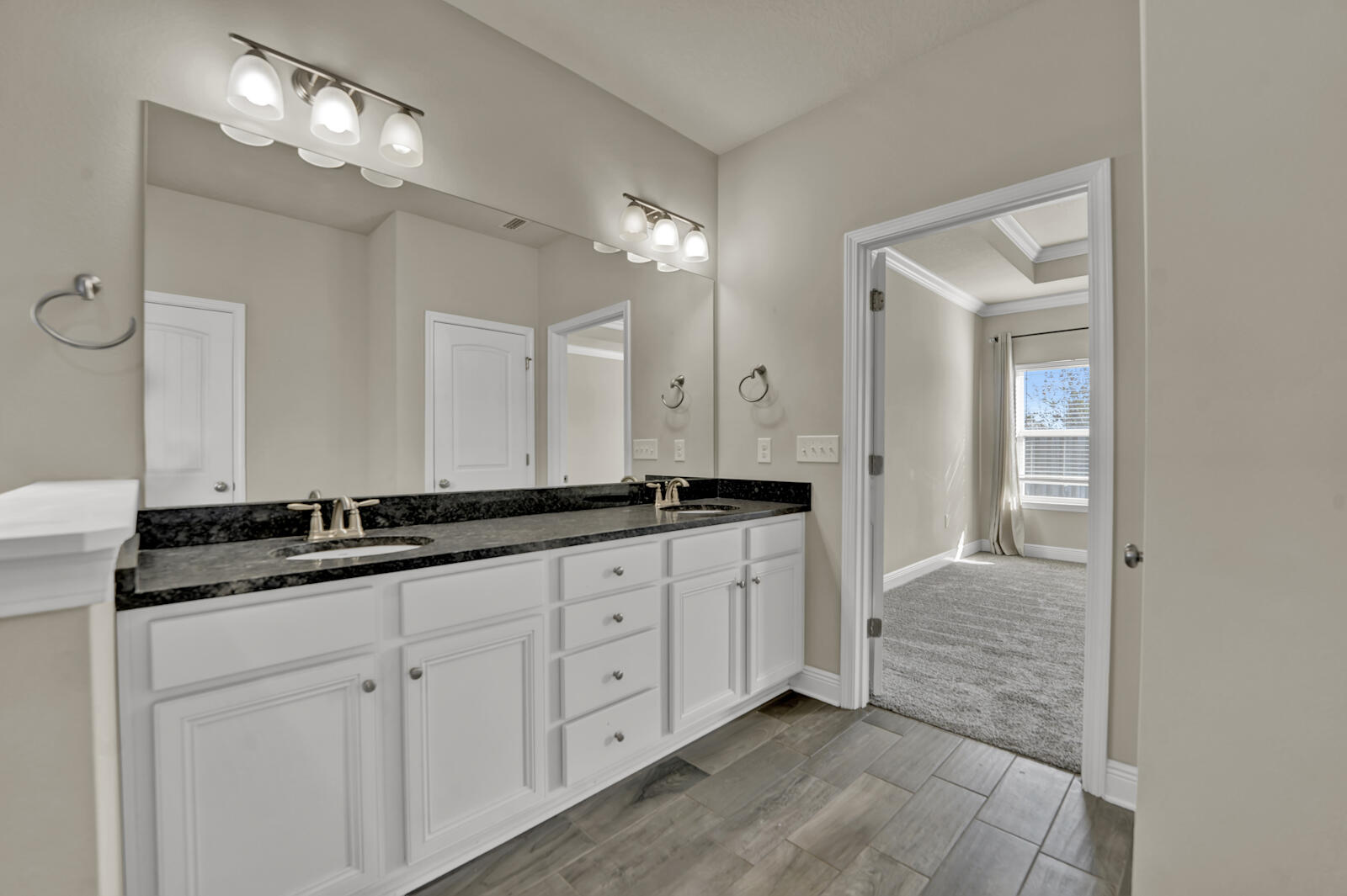 272 Lottie Loop Freeport, FL 32439 - Photo 33 of 53 40-web-or-mls-_DSC3907