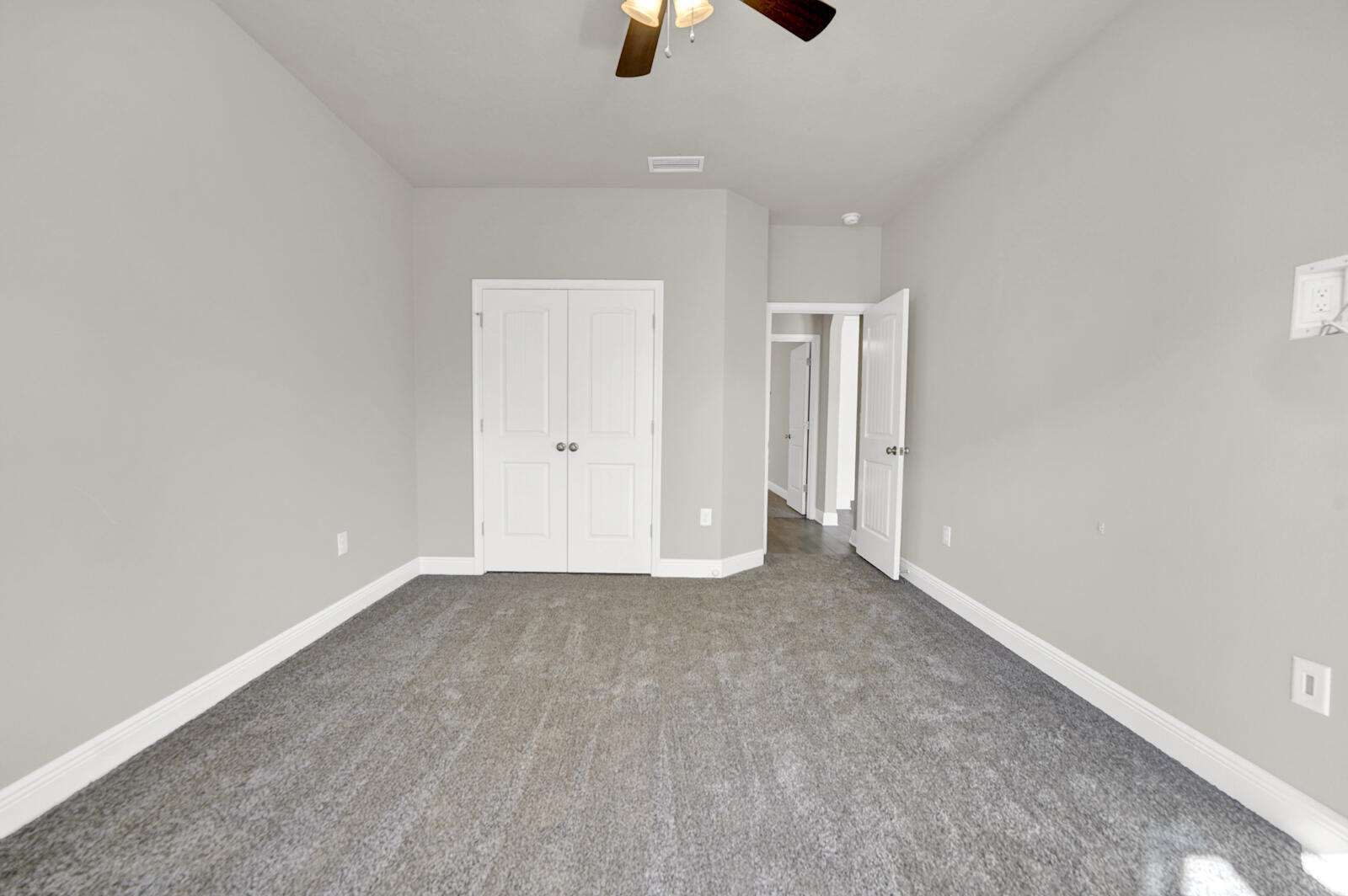 272 Lottie Loop Freeport, FL 32439 - Photo 39 of 53 an empty room with fan and window