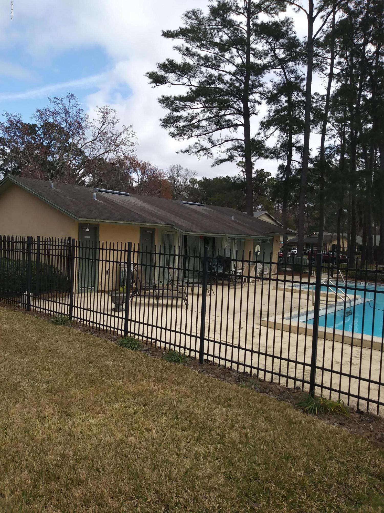 1267 The Grove Road Orange Park, FL 32073 - Photo 13 of 72 20180202_124424
