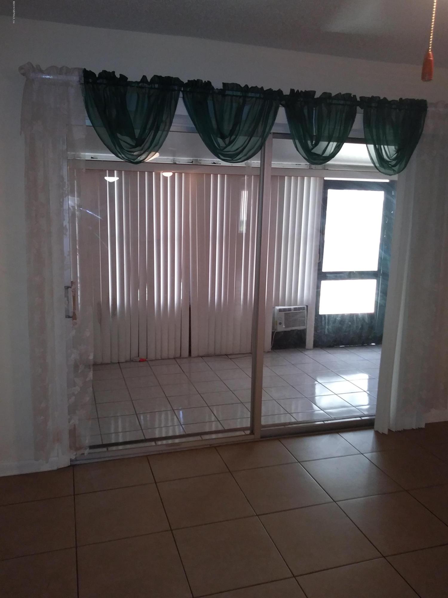 1267 The Grove Road Orange Park, FL 32073 - Photo 40 of 72 20180202_121725