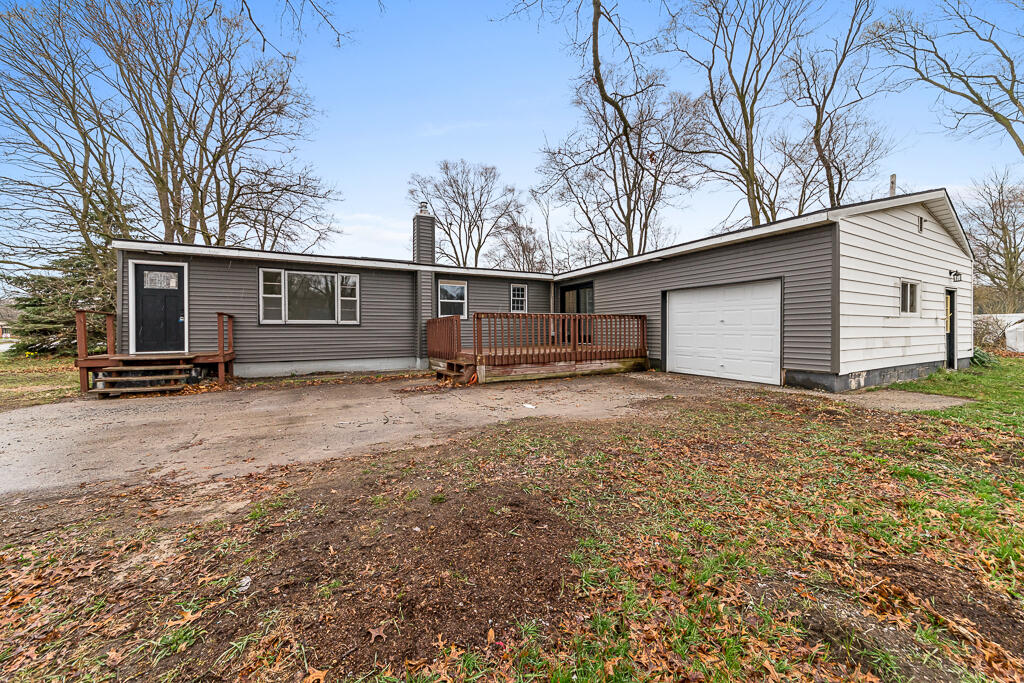 330 South Wolf Lake Road Muskegon, MI 49442 - Photo 3 of 45 1b Front