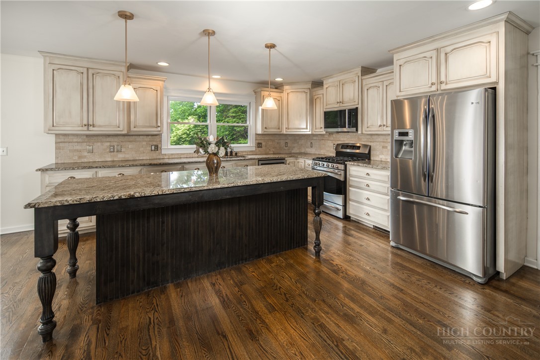 105 Katie Way Boone, NC 28607 - Photo 10 of 50