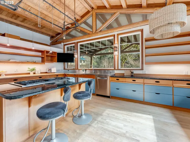 $1,495,000 | 3940 Northwest Owl Drive, Forest Grove, OR 97116