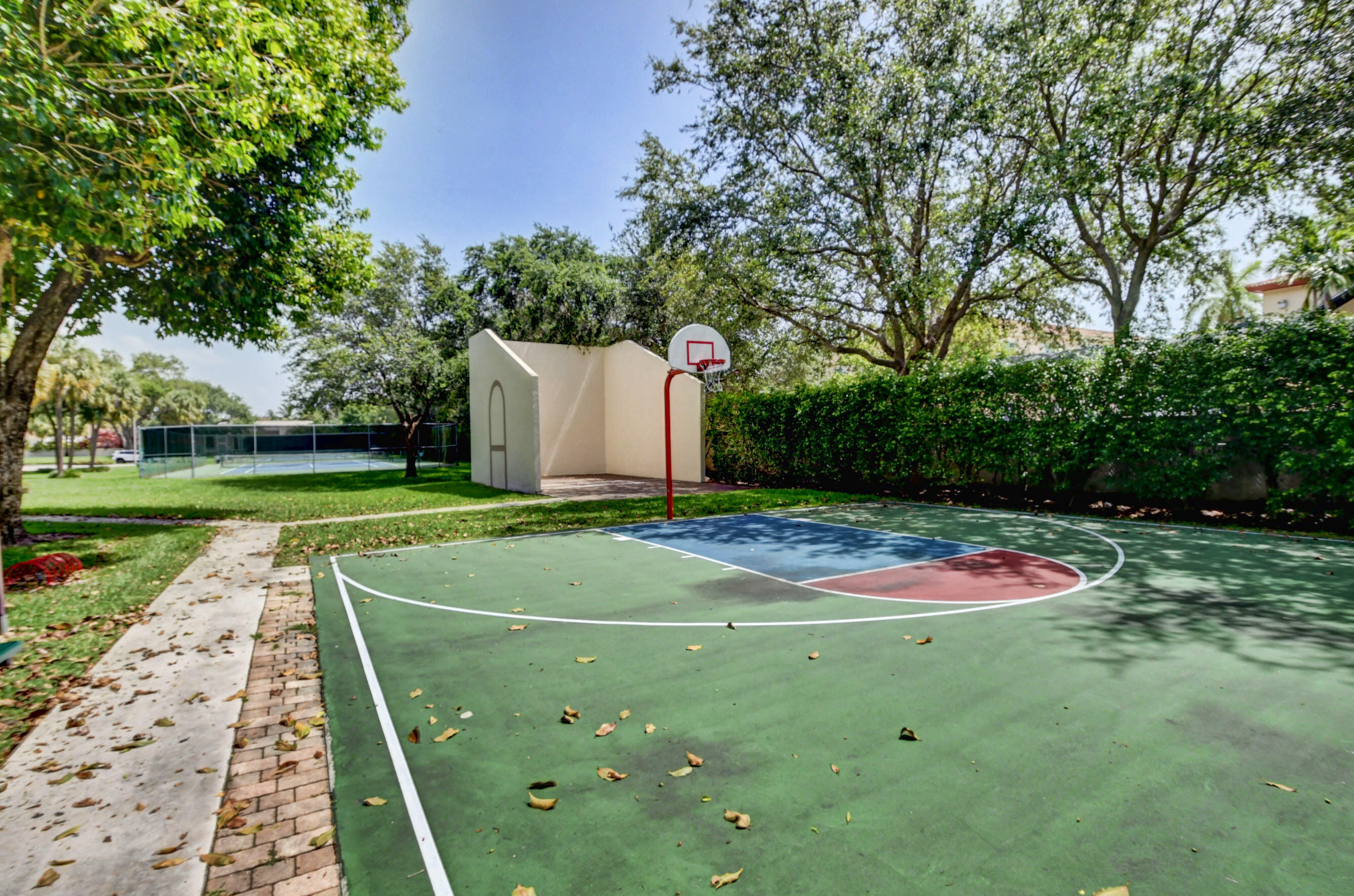338 Eastwood Terrace Boca Raton, FL 33431 - Photo 30 of 31 a view of a basketball court