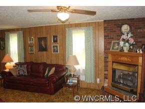 644 Rutledge Drive Hendersonville, NC 28739 - Photo 6 of 24