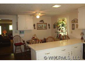 644 Rutledge Drive Hendersonville, NC 28739 - Photo 8 of 24