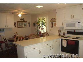 644 Rutledge Drive Hendersonville, NC 28739 - Photo 9 of 24